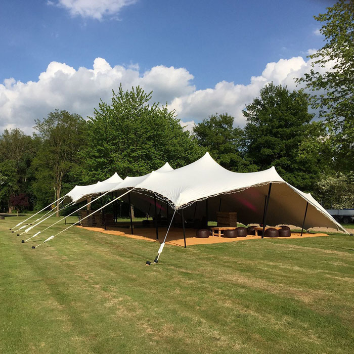 Phuball Cóimhiotal Alúmanam Phuball Leaisteacha Uiscedhíonach Agus Phubaill Windproof Camping Allamuigh
